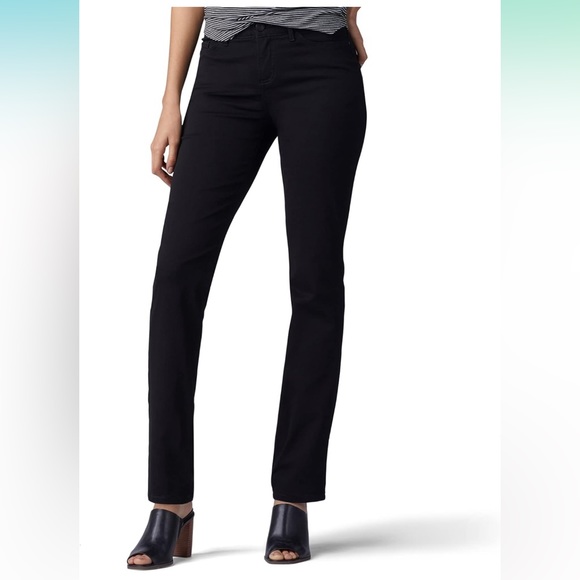 Lee Women's Ultra Lux Comfort Flex Motion Straight Leg Jeans Black NWT, Size 6 - Picture 3 of 6